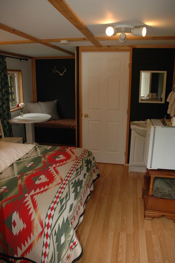 The Rusty Antler Cabin Clearwater Exterior photo